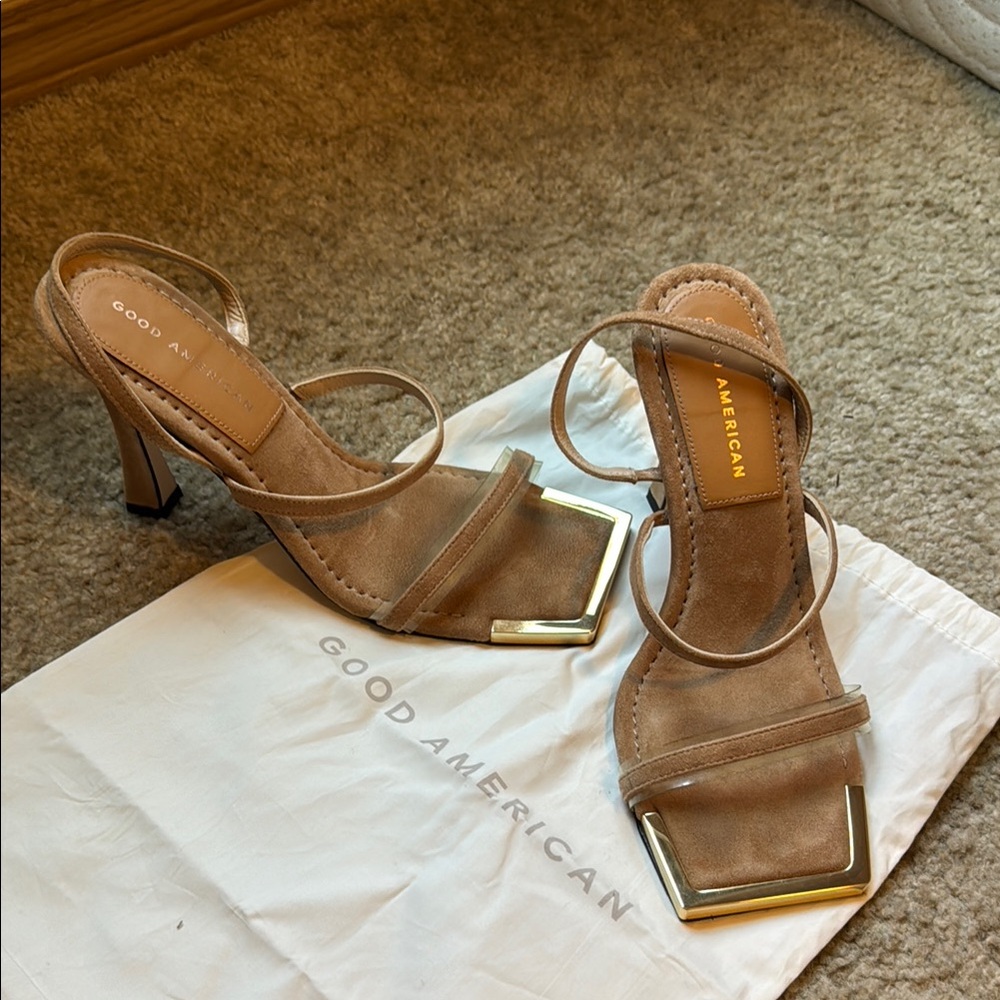 Good American Tan suede Classic Heels size 7